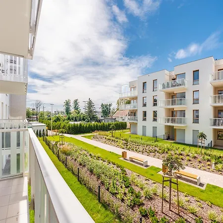 Mila Baltica, Sun & Snow