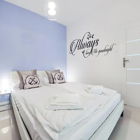 Mila Baltica, Sun & Snow